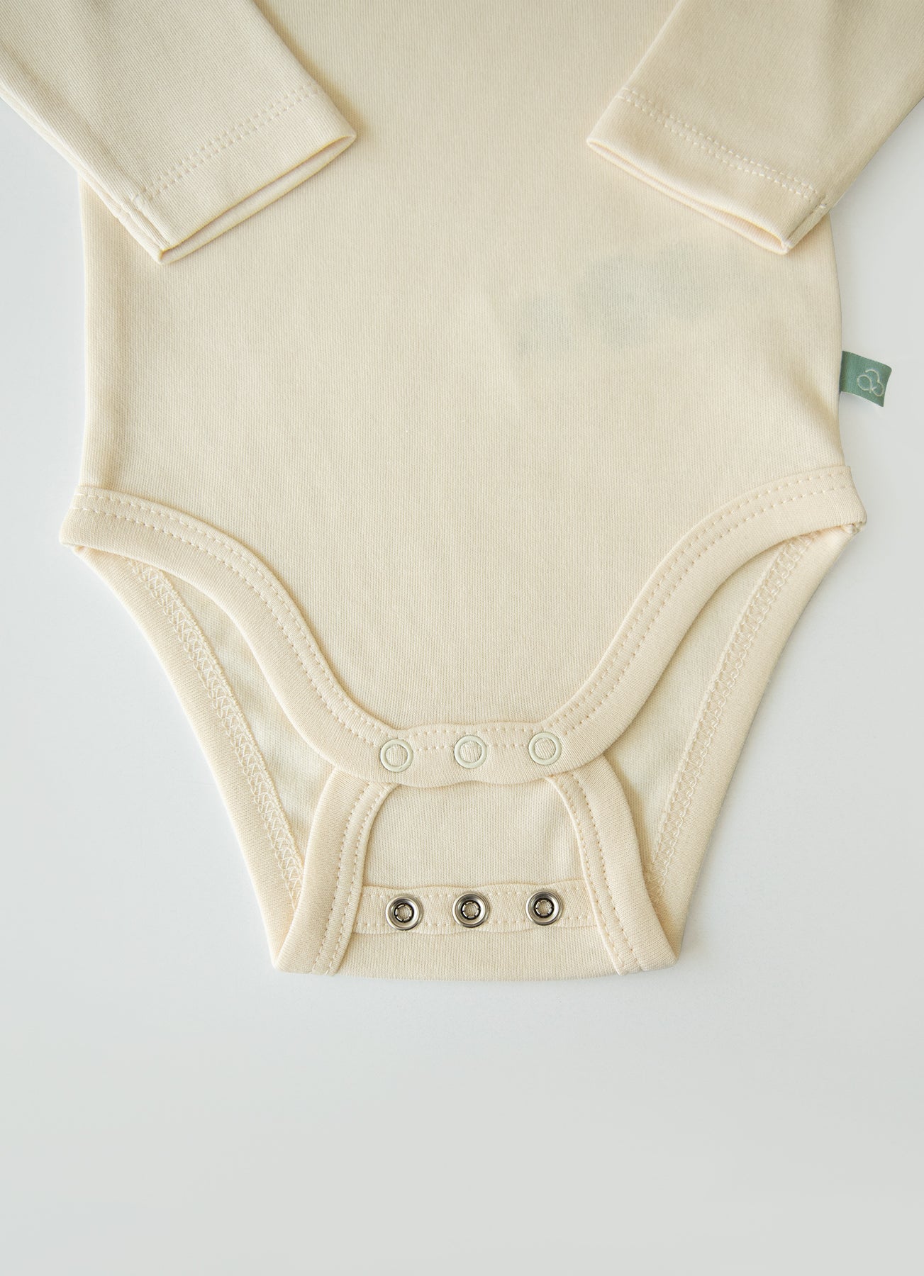 Organic New Basic Verlängerbares Langarm-Body Cremeweiß